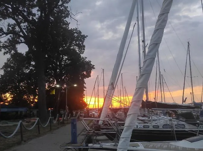 Noclegi Nowe Warpno * Nowe Warpno