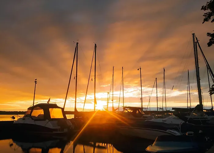 Noclegi Nowe Warpno * Nowe Warpno